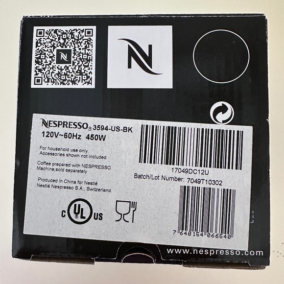 NESPRESSO Aeroccino3 Milk Frother - NEW Never Opened - Picture 2 of 2